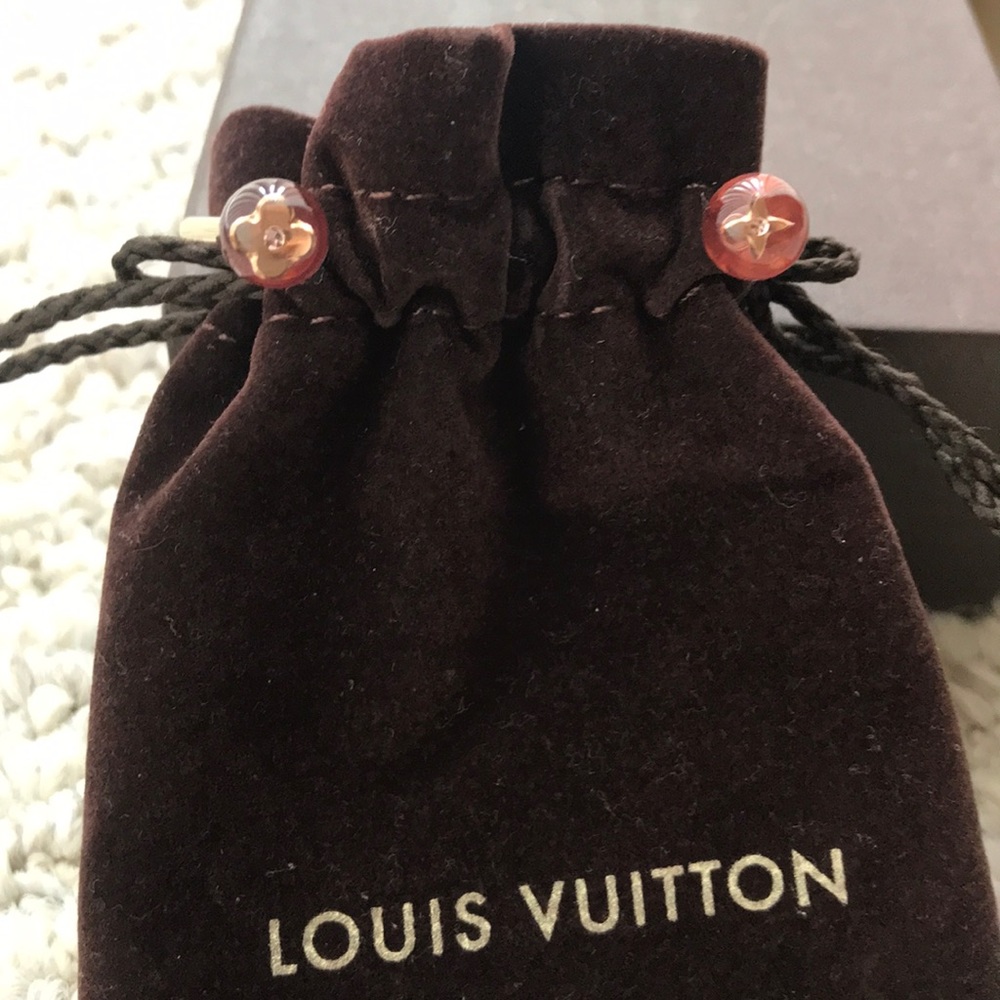 <SOLD> LV bracelet